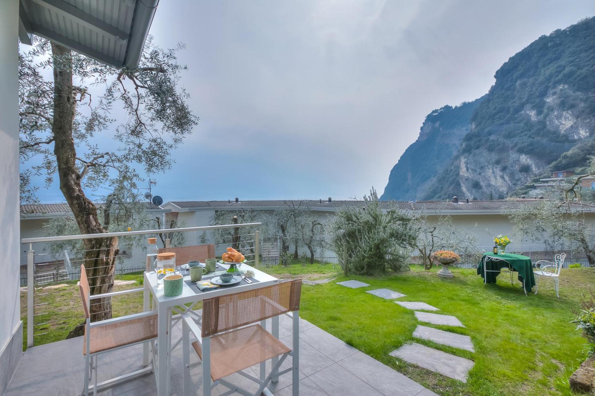 Relais Nanzello Garda Living 1 And 2 Villa Limone sul Garda Eksteriør bilde