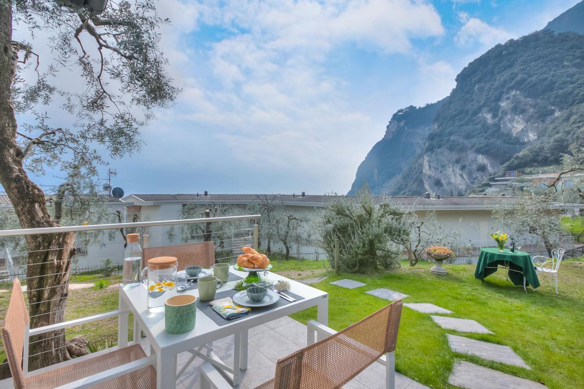 Relais Nanzello Garda Living 1 And 2 Villa Limone sul Garda Eksteriør bilde